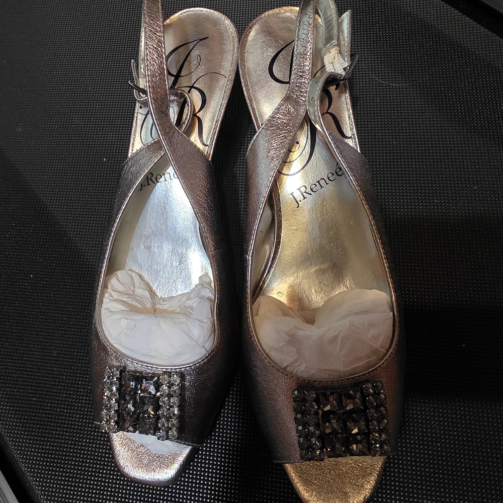 J.Renee Women's Metallic Slingback Heels